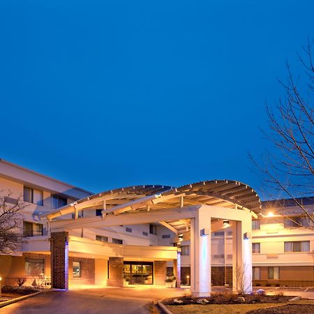 Holiday Inn Express Milwaukee - West Medical Center By Ihg Wauwatosa Exterior photo